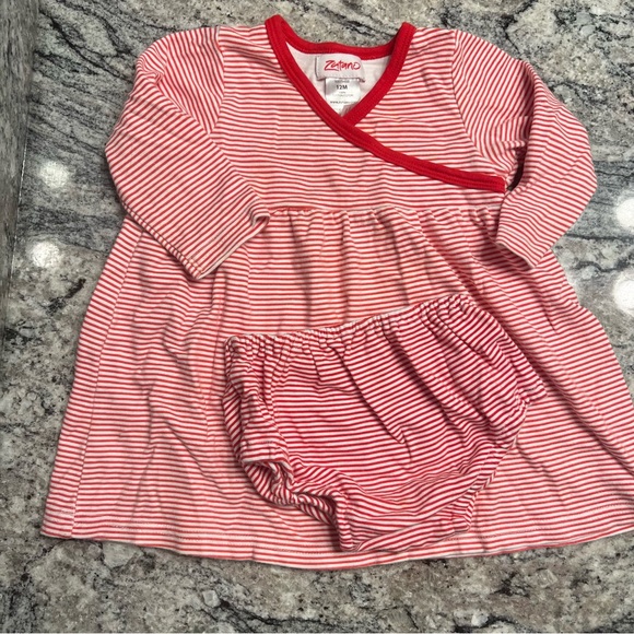 GUC ZUTANO RED AND WHITE STRIPED CHRISTMAS DRESS SZ 12m - Picture 1 of 5